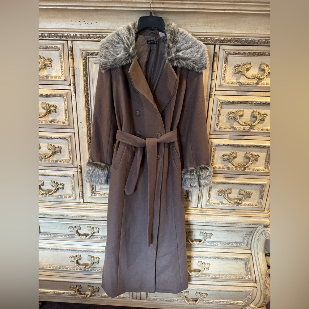 Venus long coat